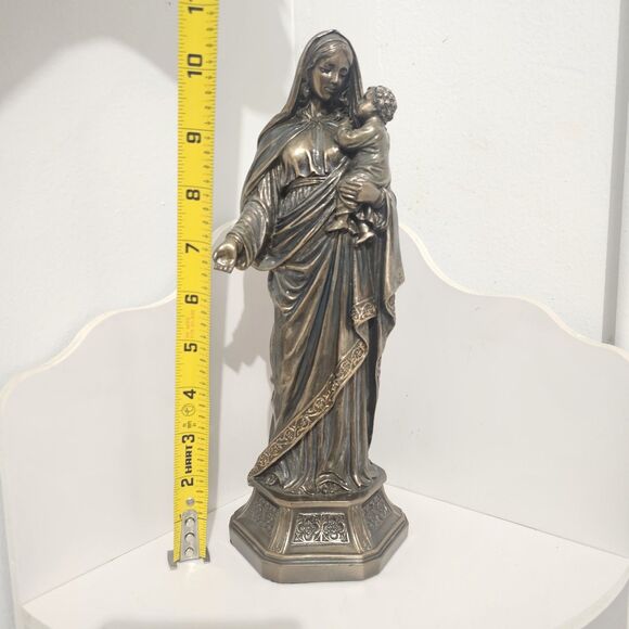 Veronese - Holy Mother Mary Holding Infant Jesus Religious Sculpture - Bronze - Picture 8 of 9